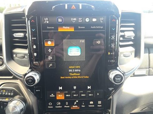 Used 2022 RAM 1500 Laramie AWD/4WD image 21