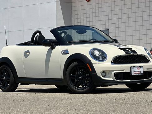 Used 2015 MINI Cooper Roadster S FWD image 2
