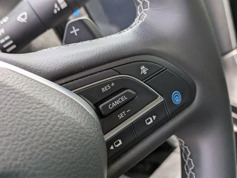 Used 2024 INFINITI QX50 Luxe AWD/4WD image 16