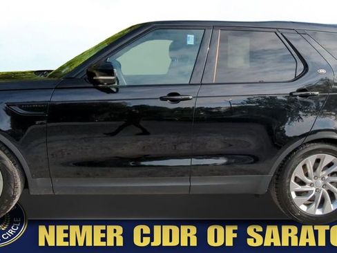 Used 2024 Land Rover Discovery S image 3