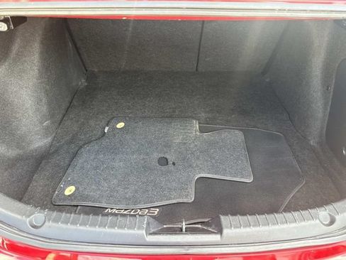 Used 2018 MAZDA MAZDA3 Touring FWD image 15