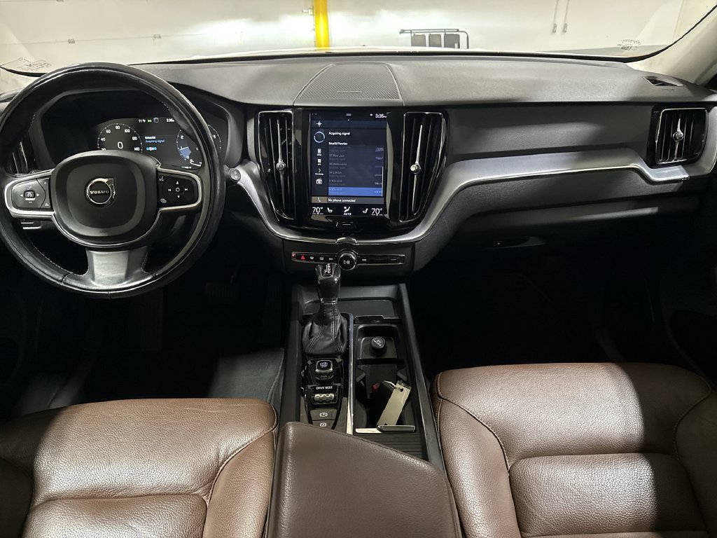 Used 2020 Volvo XC60 T6 Momentum AWD/4WD image 10