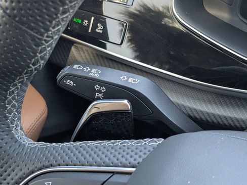 Used 2024 Audi RS Q8 image 26