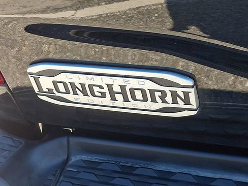 Used 2022 RAM 2500 Limited AWD/4WD image 36