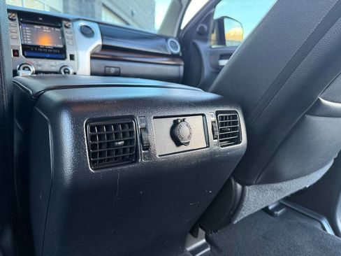 Used 2018 Toyota Tundra Limited w/ Limited Premium Package AWD/4WD image 31
