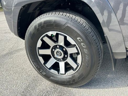 Used 2022 Toyota 4Runner TRD Off-Road Premium w/ Moonroof Package image 25