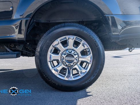 Used 2019 Ford F350 Lariat w/ Lariat Ultimate Package image 47