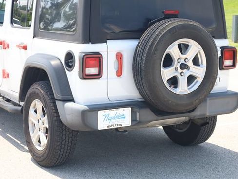 Used 2021 Jeep Wrangler Unlimited Sport AWD/4WD image 7