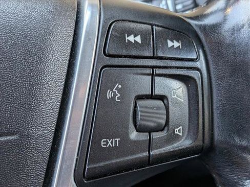 Used 2015 Volvo XC60 T5 AWD/4WD image 9