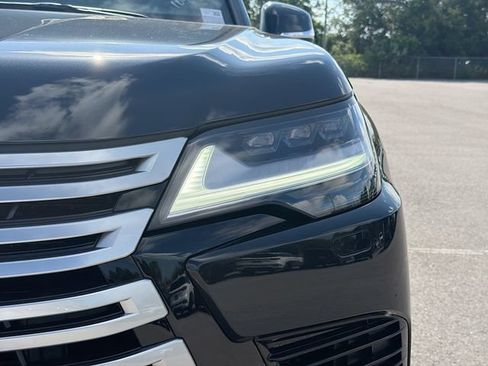 New 2026 Lexus LX 700h Luxury AWD/4WD image 9