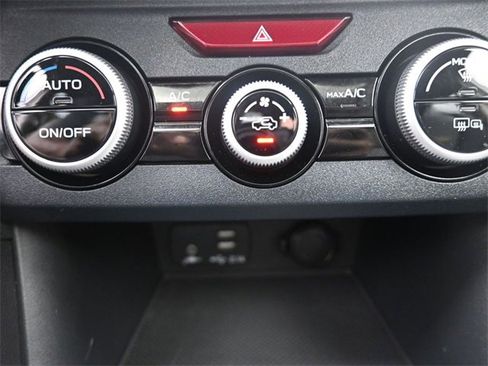 Used 2021 Subaru Crosstrek 2.5i Sport w/ Moonroof Package image 13