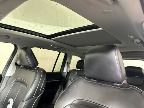 Used 2023 Jeep Grand Cherokee 4WD 4xe w/ Luxury Tech Group II image 13