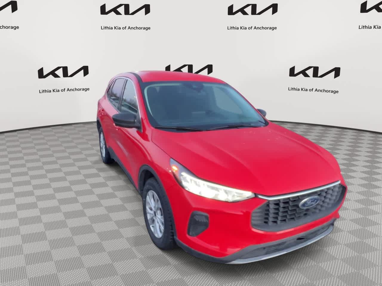 Used 2024 Ford Escape Active AWD/4WD image 2