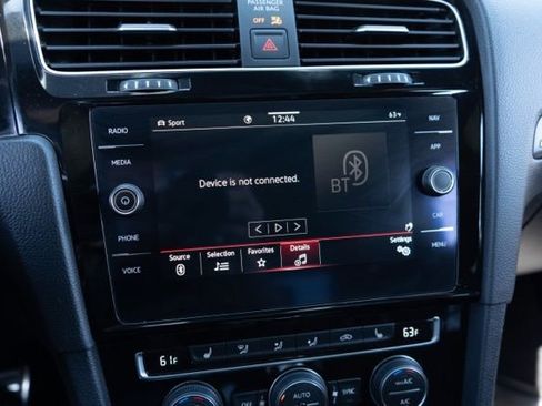 Used 2021 Volkswagen GTI Autobahn FWD image 20