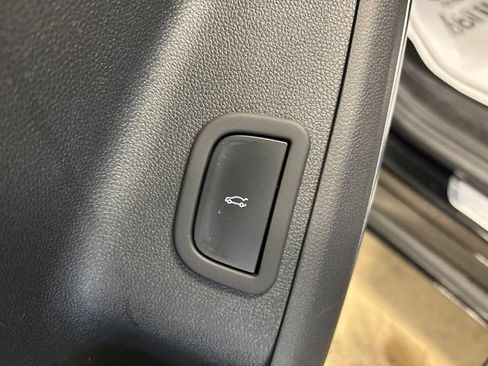 Used 2026 Buick Enclave Avenir w/ Super Cruise Package AWD/4WD image 42