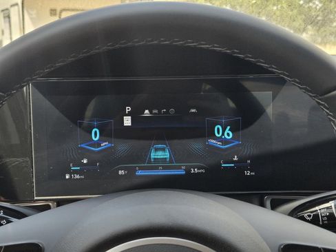 New 2026 Hyundai Elantra Limited FWD image 9