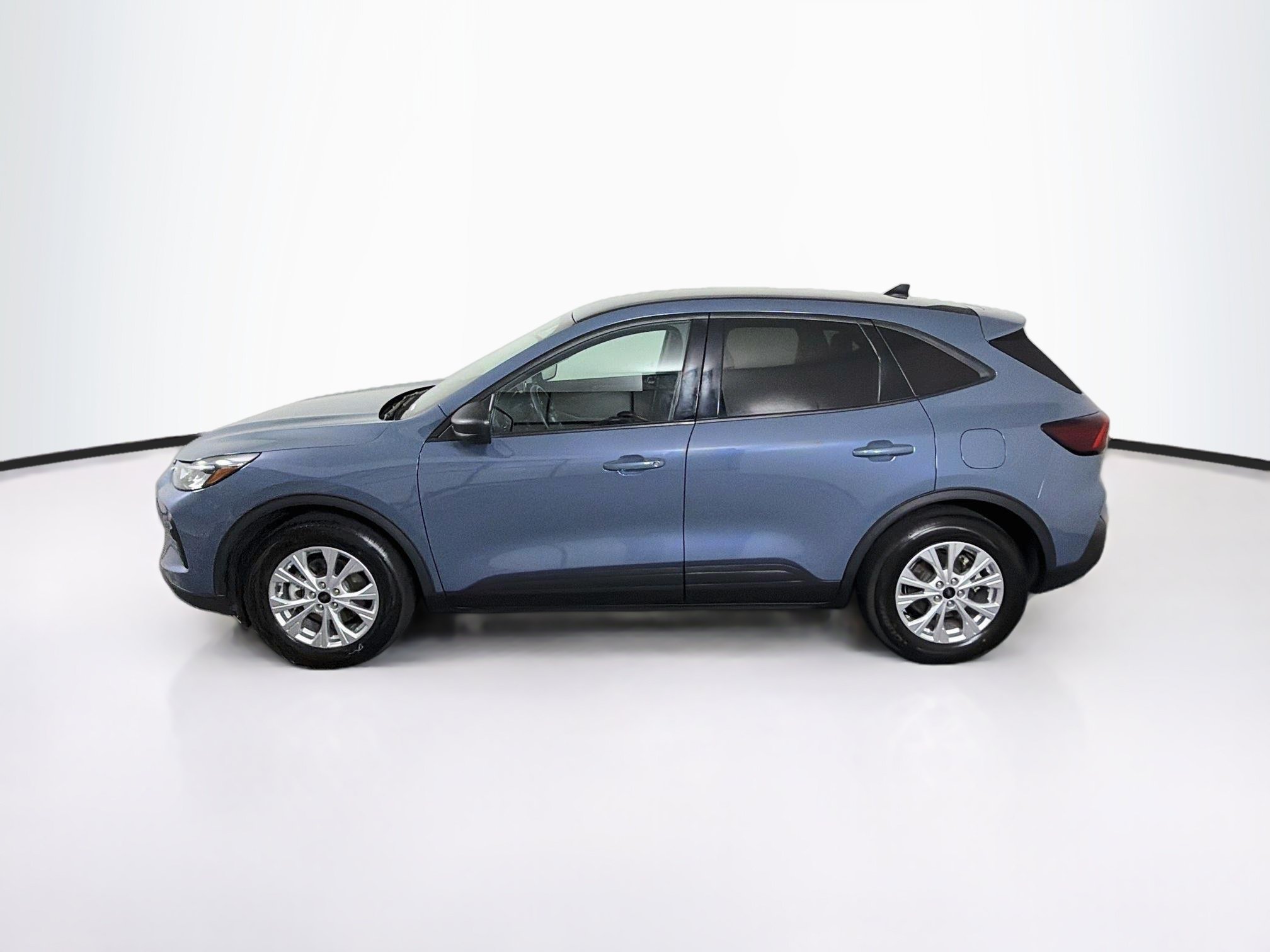Used 2025 Ford Escape Active FWD image 4