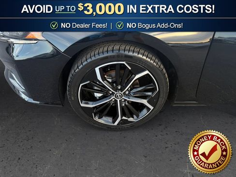 Used 2024 Nissan Altima 2.5 SR FWD image 13