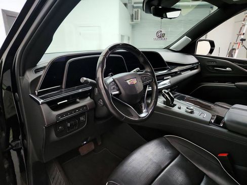 Used 2022 Cadillac Escalade ESV Sport w/ Touring Package AWD/4WD image 13