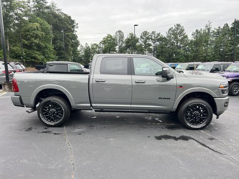 New 2026 RAM 3500 Limited AWD/4WD image 9
