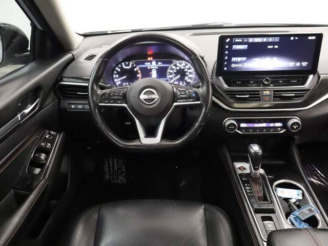 Used 2023 Nissan Altima 2.0 SR FWD image 36