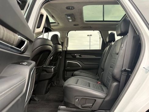 Used 2023 Kia Telluride SX Prestige image 10