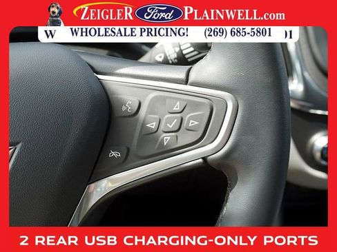 Used 2023 Chevrolet Equinox LT image 24