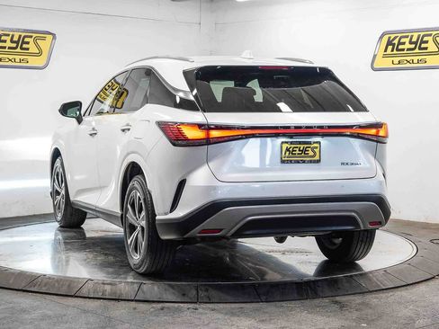 Used 2024 Lexus RX 350 FWD w/ Technology Package image 2