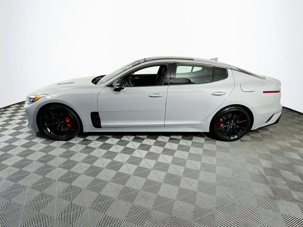 Used 2023 Kia Stinger GT2 AWD/4WD image 4