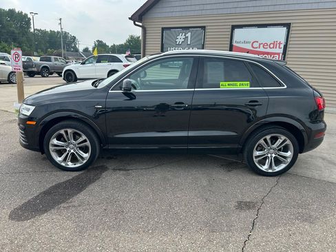 Used 2018 Audi Q3 2.0T Premium Plus w/ Premium Plus Package AWD/4WD image 8