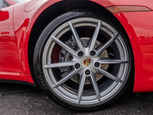 Used 2024 Porsche 911 Carrera image 31