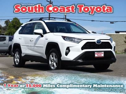 Used 2020 Toyota RAV4 XLE w/ Carpet Mat Package