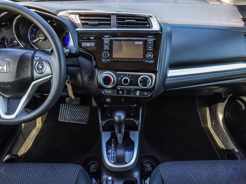 Used 2019 Honda Fit LX image 22