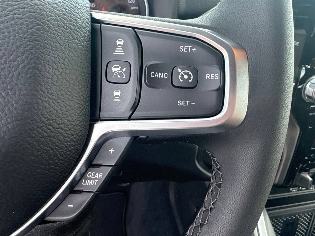 New 2027 RAM 3500 Big Horn AWD/4WD image 21