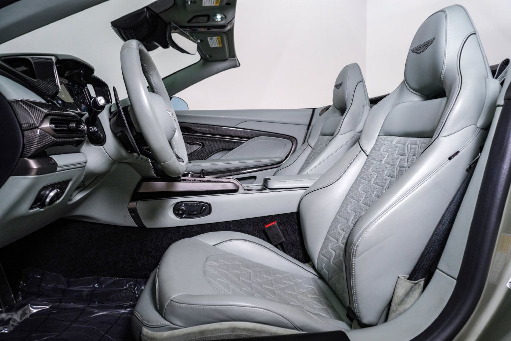 Used 2026 Aston Martin Vanquish Convertible RWD image 23