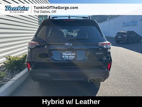 Used 2025 Subaru Forester Limited w/ Popular Package AWD/4WD image 8