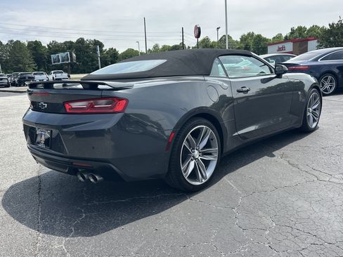 Used 2017 Chevrolet Camaro LT RWD image 8