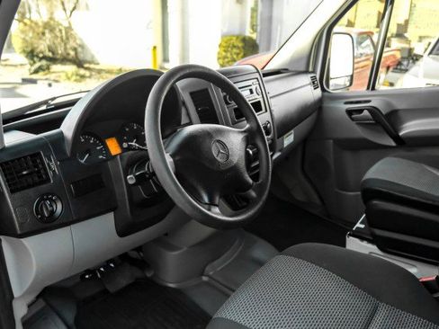 Used 2013 Mercedes-Benz Sprinter 3500 image 12