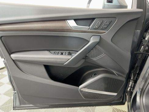 Certified 2025 Audi Q5 2.0T Premium Plus w/ Premium Plus Package image 20