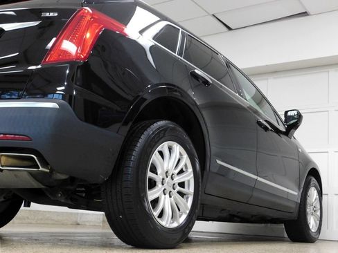 Used 2017 Cadillac XT5 FWD image 65