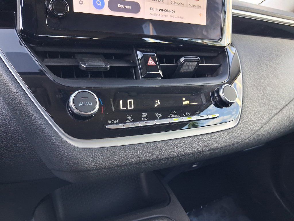 Used 2025 Toyota Corolla LE FWD image 20