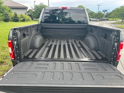 Used 2018 Ford F150 XLT w/ Equipment Group 302A Luxury AWD/4WD image 15