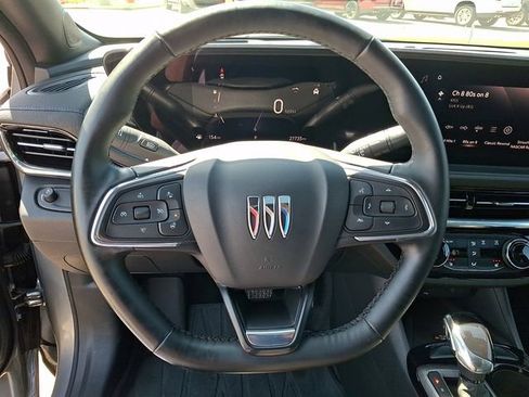 Used 2024 Buick Envista Sport Touring w/ Convenience I Package image 15