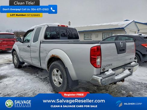 Used 2007 Nissan Frontier SE w/ SE Value Truck Pkg image 3
