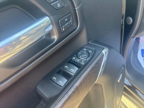 Used 2021 GMC Sierra 2500 Denali w/ Denali Ultimate Package AWD/4WD image 16