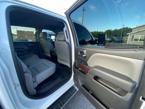 Used 2018 GMC Sierra 1500 SLT w/ SLT Premium Package image 13