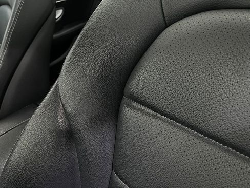 Used 2017 Mercedes-Benz C 300 4MATIC Sedan image 17