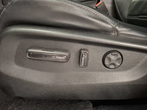 Used 2020 Honda CR-V EX-L image 17