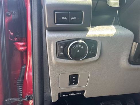 Used 2020 Ford F250 4x4 Crew Cab Super Duty image 16