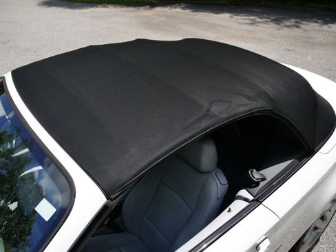 Used 2011 BMW 135i Convertible RWD image 39